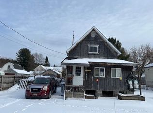 8 2nd St, Edwards, NY 13635
