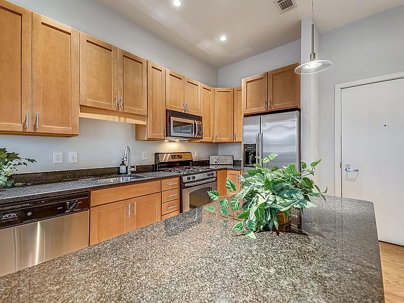 5th image of 1800 Wilson Blvd #135