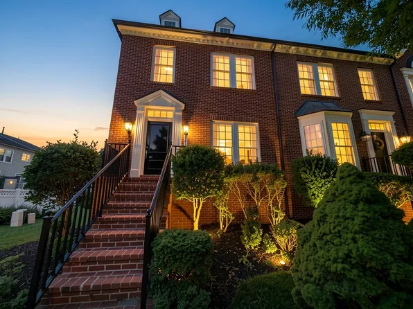 9410 Dunraven St, Frederick, MD 21704