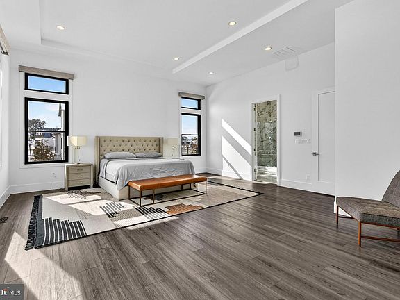 4th image of 1221 Riley Preserve Ct