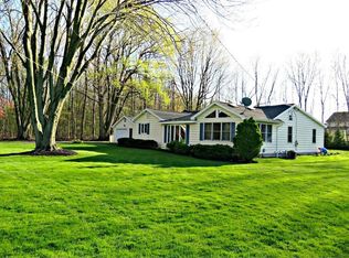 1253 Hatch Rd, Webster, NY 14580