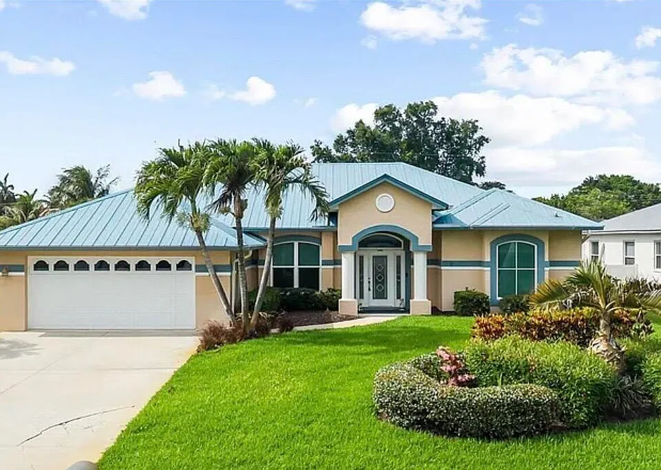 512 SW South Carolina Dr