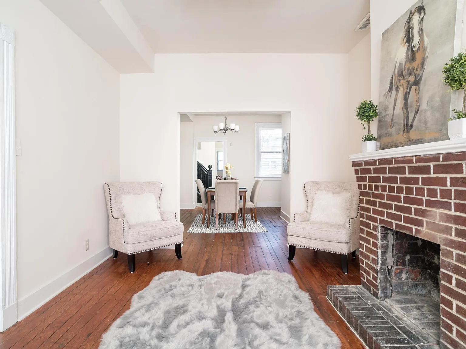 3 bed, 1.5 bath, 1688 sqft, $2,250 — Photo 4