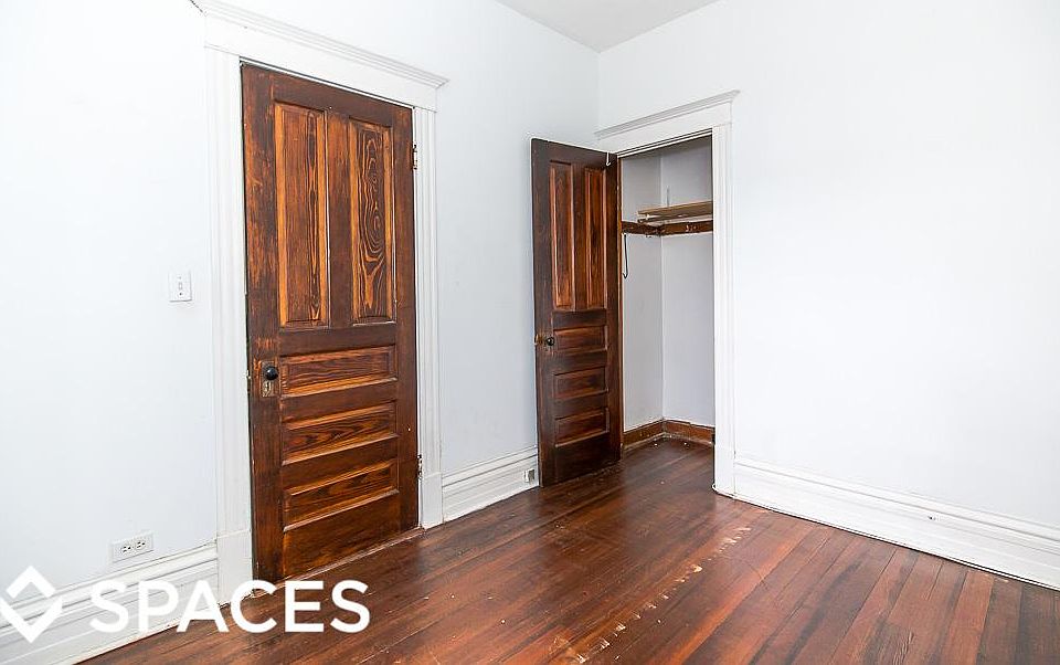 1st image of 870 W Buckingham Pl APT 1