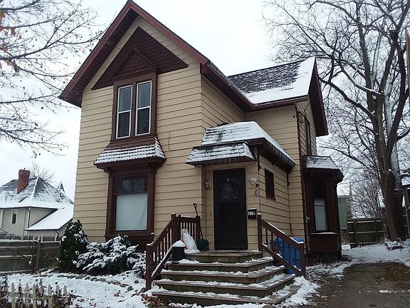2nd image of 319 W Shiawassee St