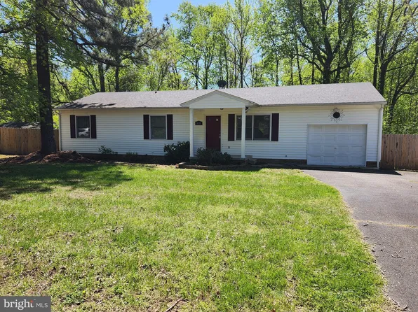 1036 S Independence Dr, Montross, VA 22520