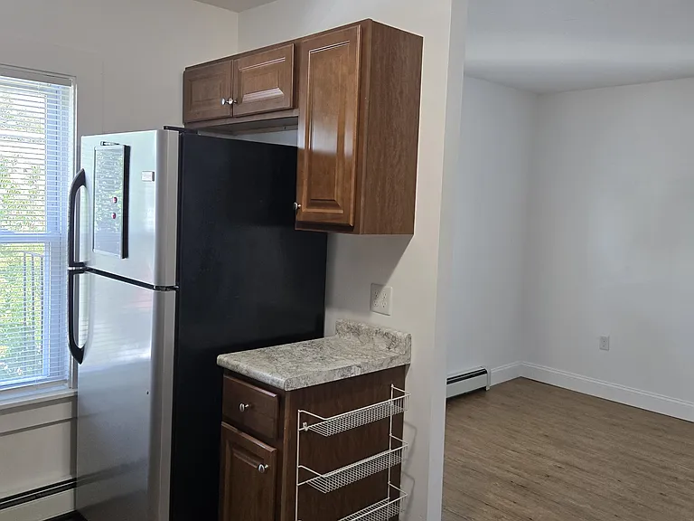 70 Whitney St — Photo 3