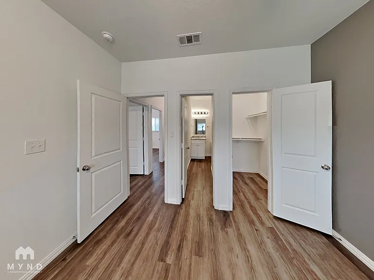 3230 Cherry Ln — Photo 7