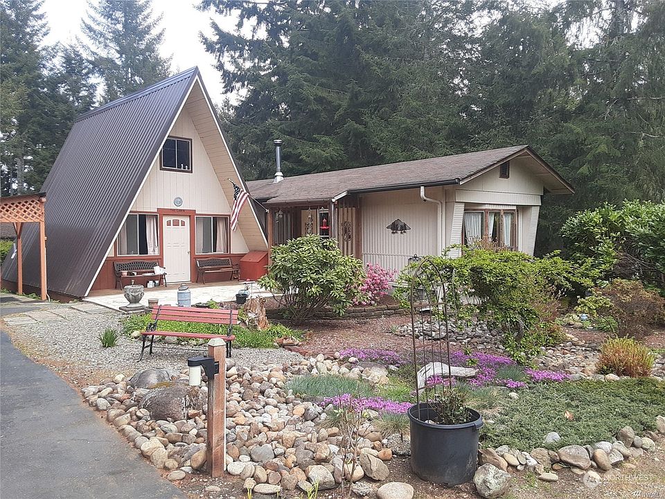 1st image of 30 N Mountain View Court