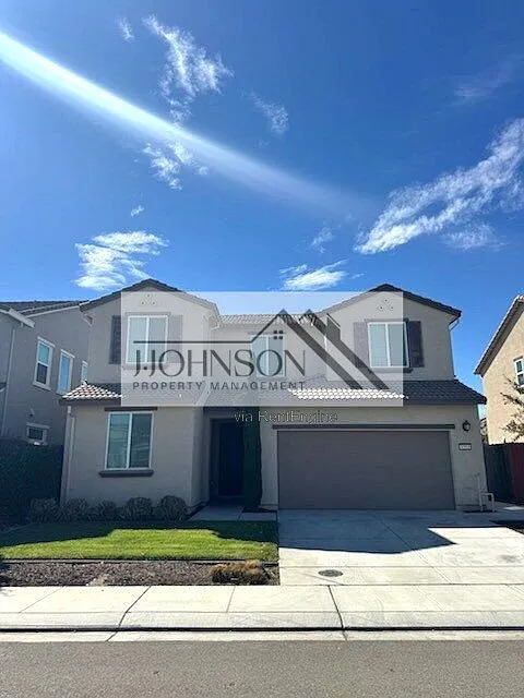 4 bed, 3.0 bath, $3,050 — Photo 1