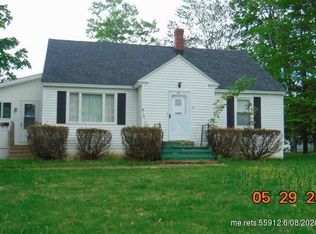 18 High St, East Millinocket, ME 04430