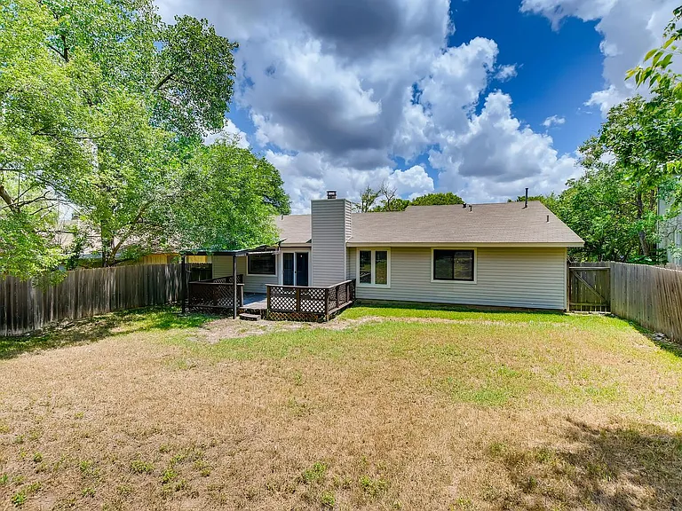 7606 Scenic Brook Dr — Photo 11