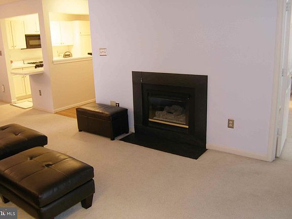 5th image of 10021 Vanderbilt Cir #715