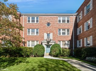2711 Central St APT 3E, Evanston, IL 60201