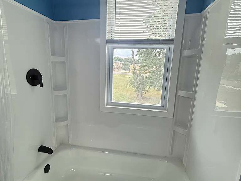 98 S Edith St #204 — Photo 5