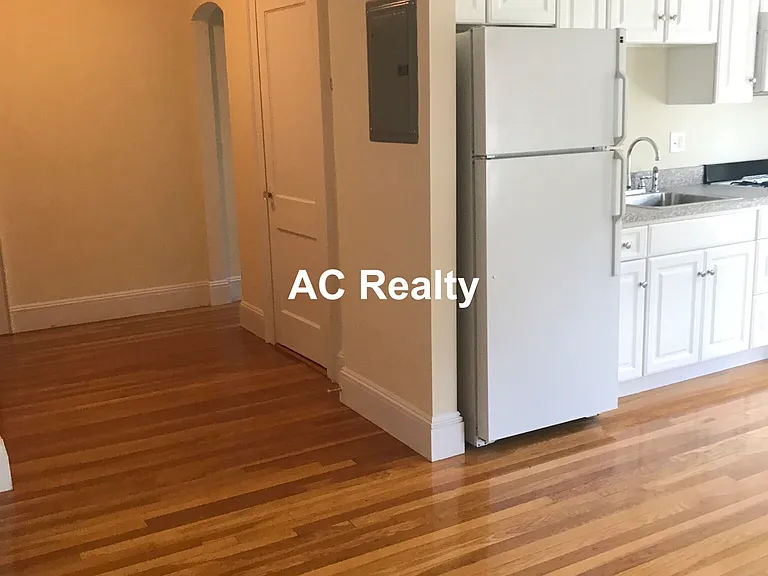 134 Salem St #16 — Photo 4