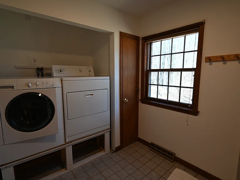 17 Bixby Rd — Photo 15
