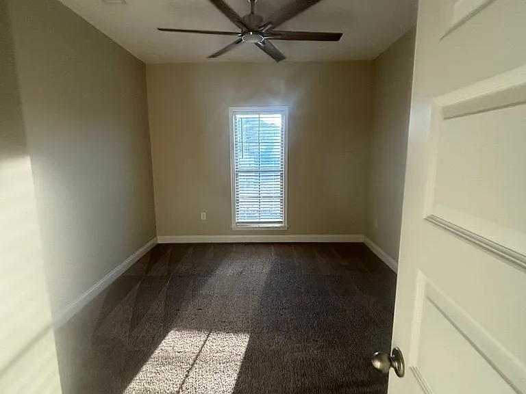 3941 Valiant Ct — Photo 12