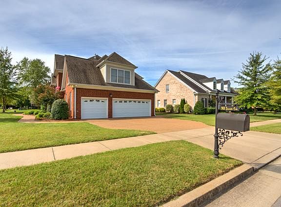2nd image of 901 Sunwater Cv