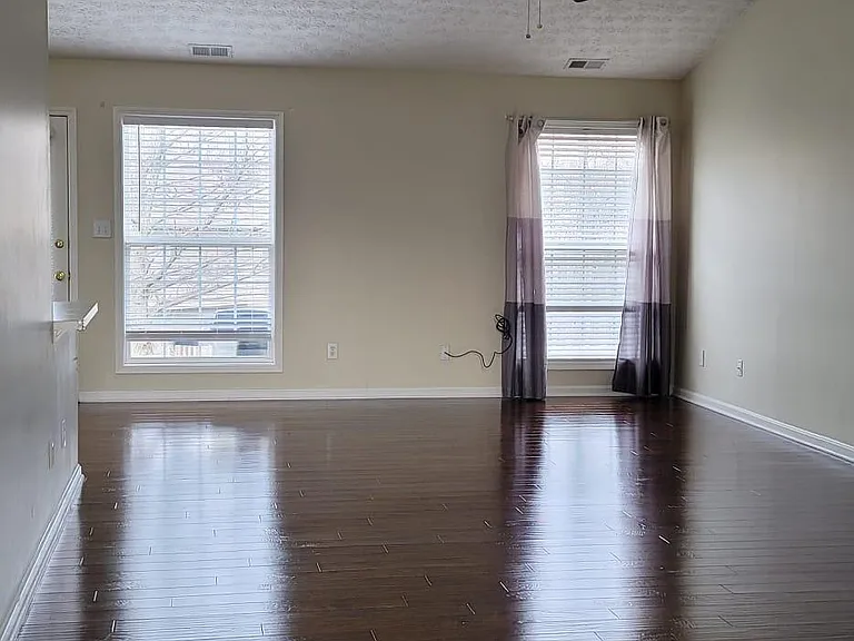 5603 Collington Ct — Photo 12