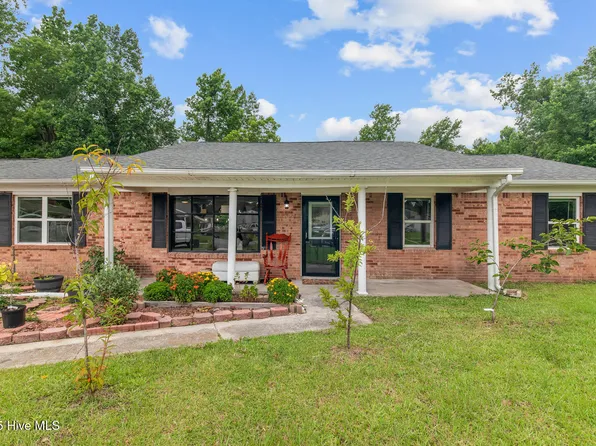 226 White Oak Court, Jacksonville, NC 28546