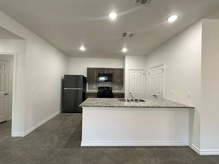 5814 Harriet Tubman Ave — Photo 8