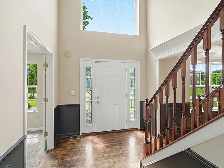4918 Streamside Ct — Photo 5