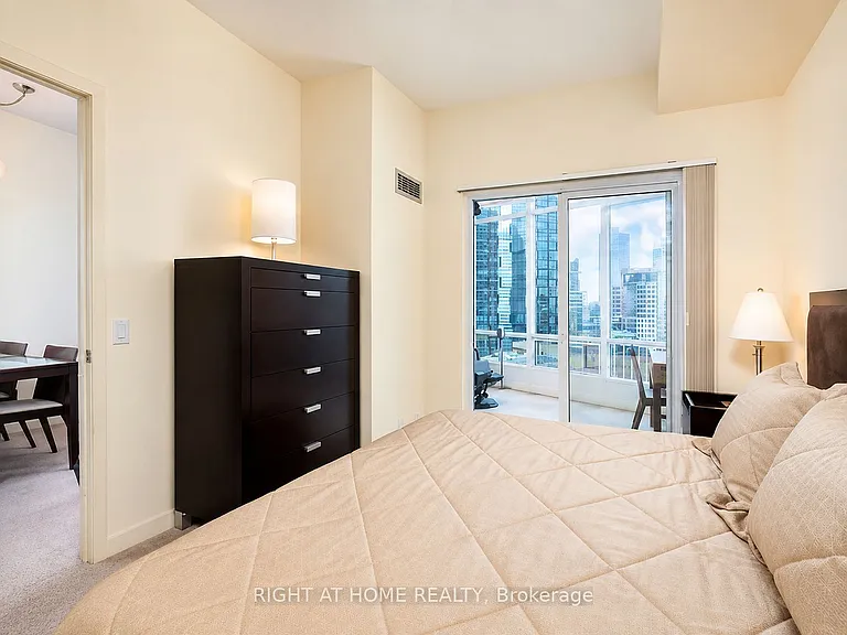 361 Front St W #3602 — Photo 8