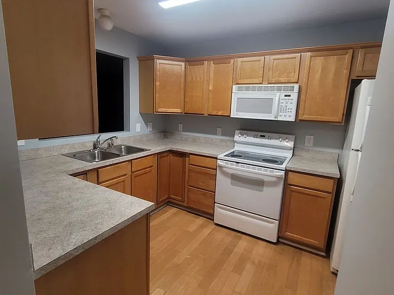 5132 Greenville Loop Rd #B — Photo 5