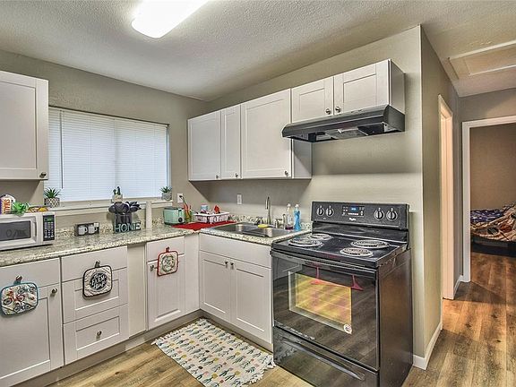 3rd image of 242 W Blackjack St