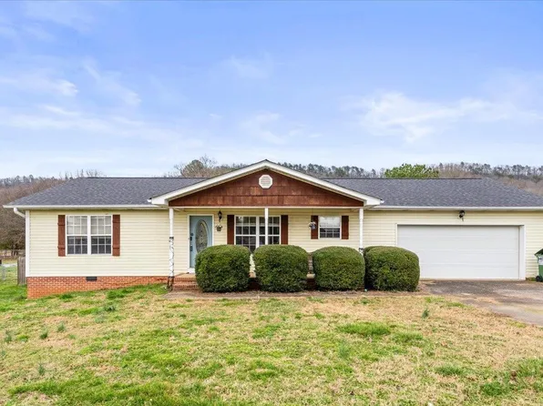 34 Boxer Ln, Rock Spring, GA 30739