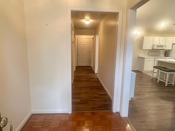 4th image of 103 Village Park Ct