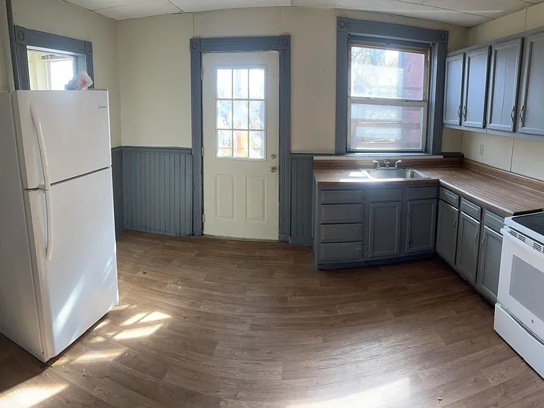 308 E Main St #1 — Photo 8