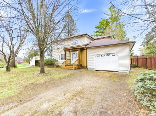 22 Cabot Pl, Deep River, ON K0J 1P0