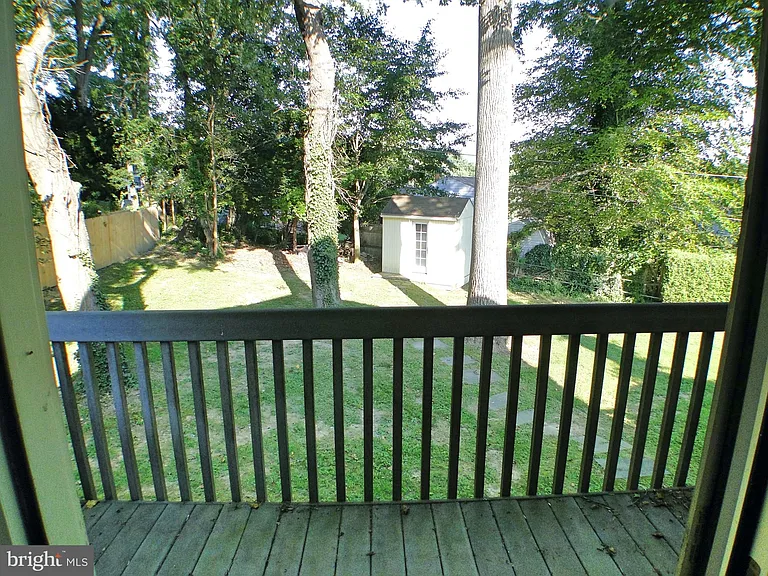 115 Morton Ave #1 — Photo 18