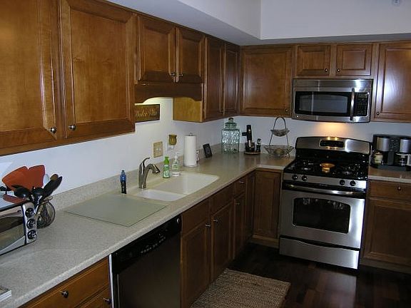 5th image of 2030 Saint Regis Dr APT 512