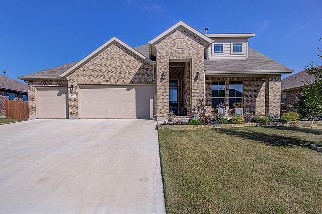 1st image of 544 Dunster Ln