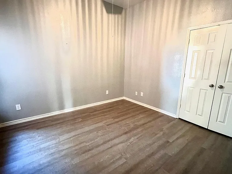 7909 Elk Mountain Trl — Photo 12