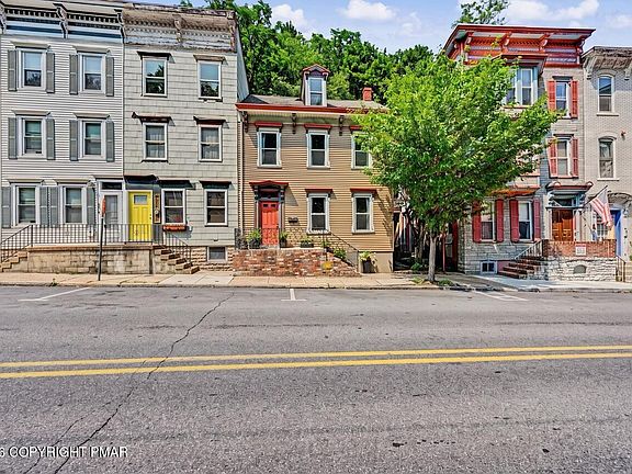2nd image of 54 W Broadway
