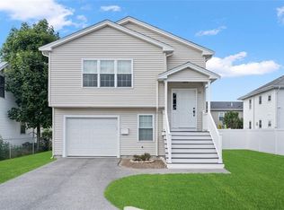 22 Federal St, Pawtucket, RI 02861