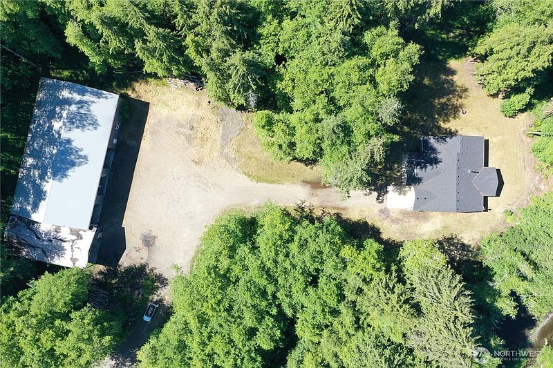 5th image of 553 Upper Naselle Road