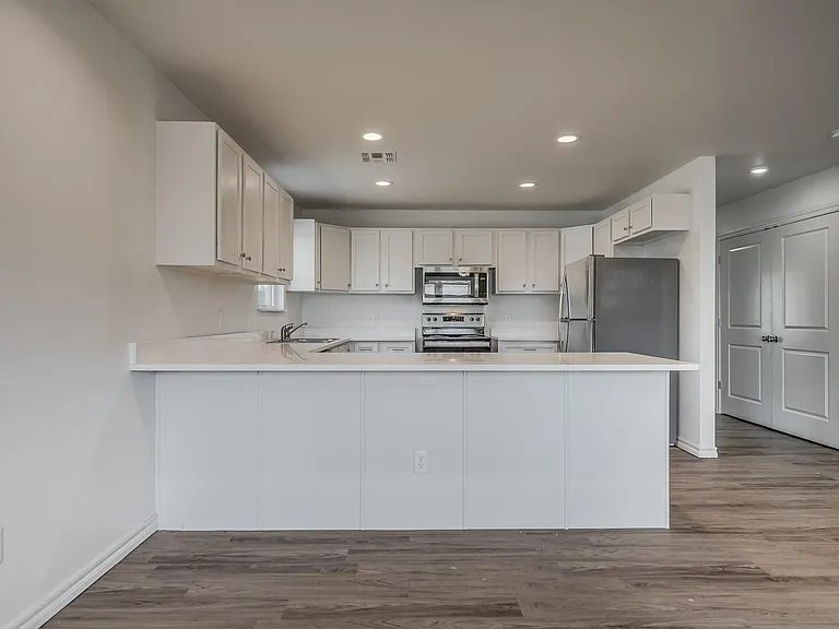 816 W Nevada Ave — Photo 13