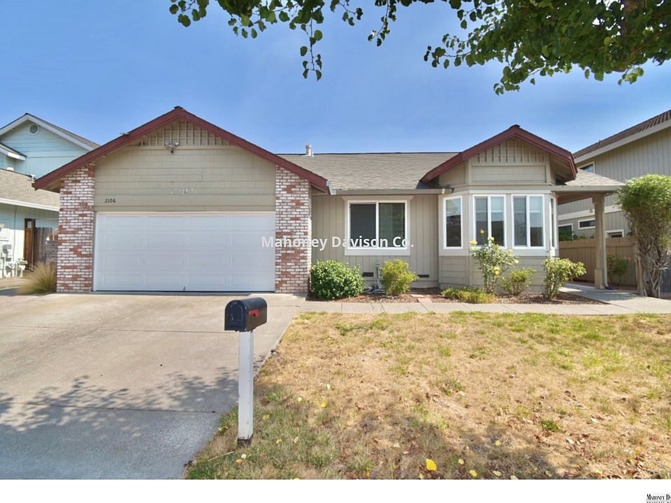 1st image of 2106 Caulfield Ln