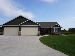 E9353 Gordon Rd, Fremont, WI 54940