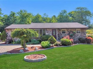 2 Sucich Pl, Wappingers Falls, NY 12590