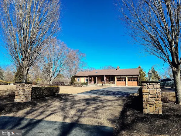 16 Old Red Lion Rd, Southampton, NJ 08088