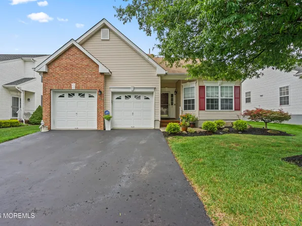 12 Silver Maple Lane, Howell, NJ 07728