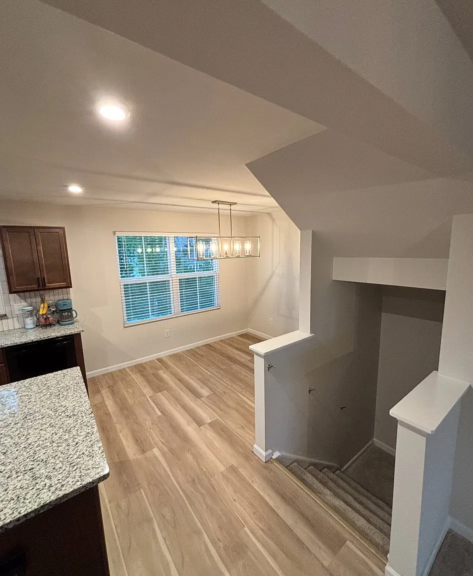 3 bed 2.5 bath Townhome — Photo 4