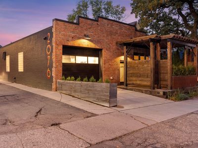 2076 Grand Ave, Saint Paul, MN, 55105