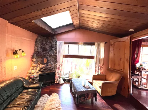 (undisclosed Address), Santa Cruz, CA 95065